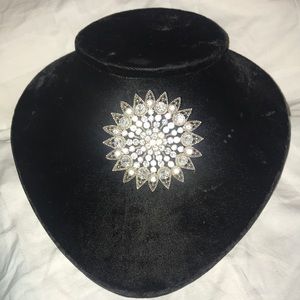 SALE! Vintage starburst crystal brooch pin